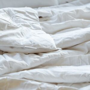 Silk Filled Comforter_Lifestyle_White Loft