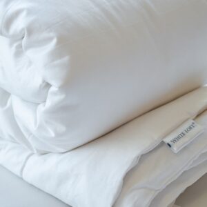 Silk Filled Comforter_Rolled_White Loft