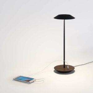 Royyo-Desk-Lamp-USB-Port