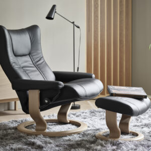 Wing Classic Chair & Ottoman_Paloma Leather Black_Oak Finish