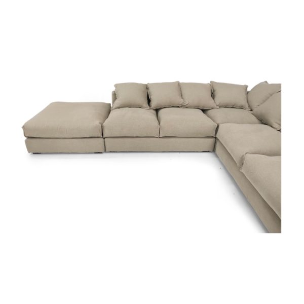 Demure Sectional_Union Home