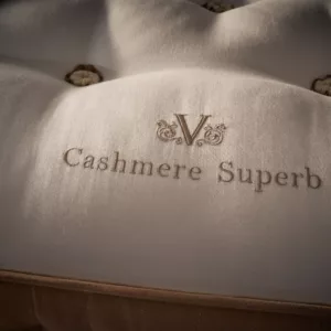 Cashmere Superb Mattress_Stitching Detail_Vispring
